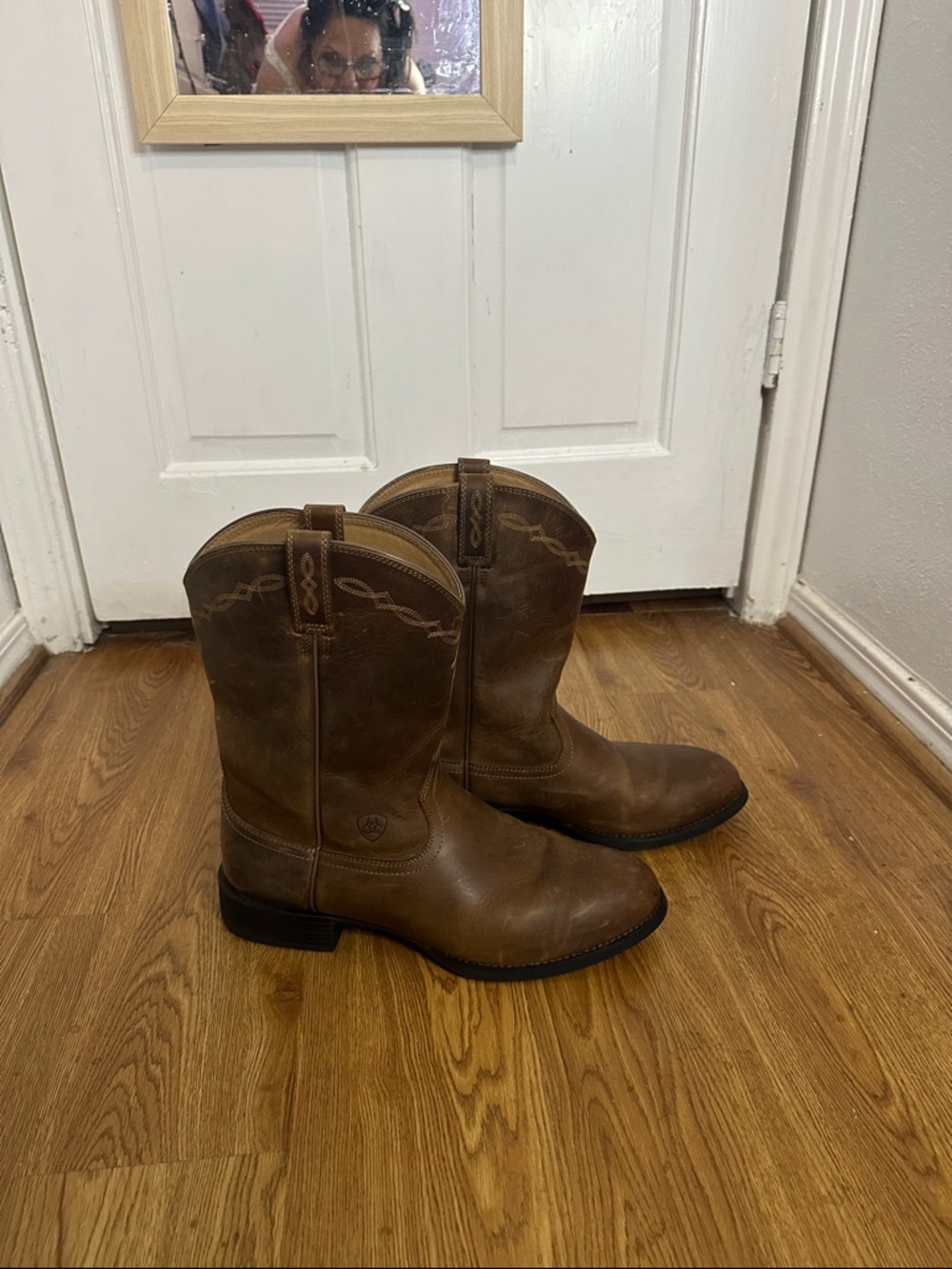 Ariat Brown Leather Cowboy Boots 13 D  with Embroidered Shaft